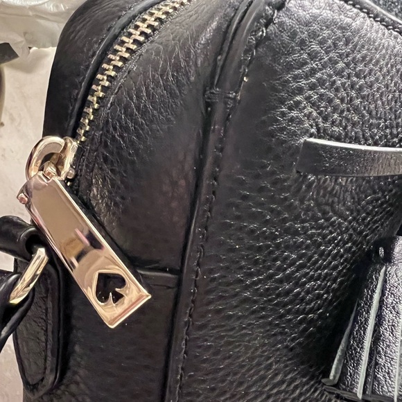 Kate Spade Hayes Street ARLA Black Pebbled Leather Camera Crossbody Bag EUC - Picture 6 of 9